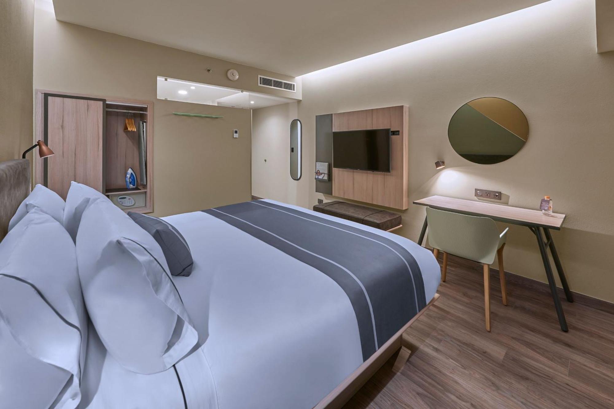City Express Plus By Marriott Ciudad De Mexico Interlomas Extérieur photo