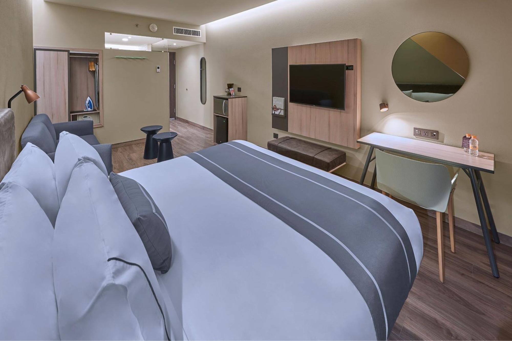 City Express Plus By Marriott Ciudad De Mexico Interlomas Extérieur photo